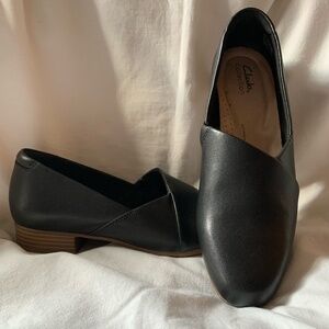 Clarks black leather 'Juliet Palm' slip on loafers